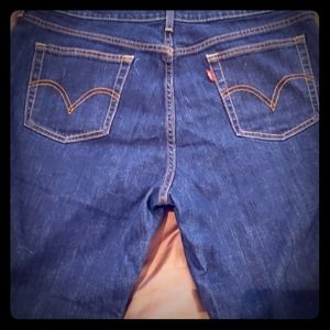 Women's Levi's jeans
